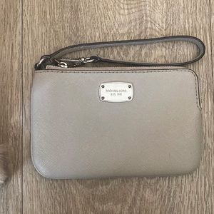 Michael Kors wrsitlet